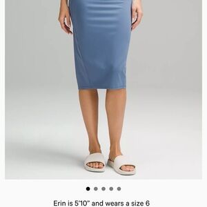 NWT Lululemon Athletica Oasis Blue Midi Pencil Skirt for Work size 8